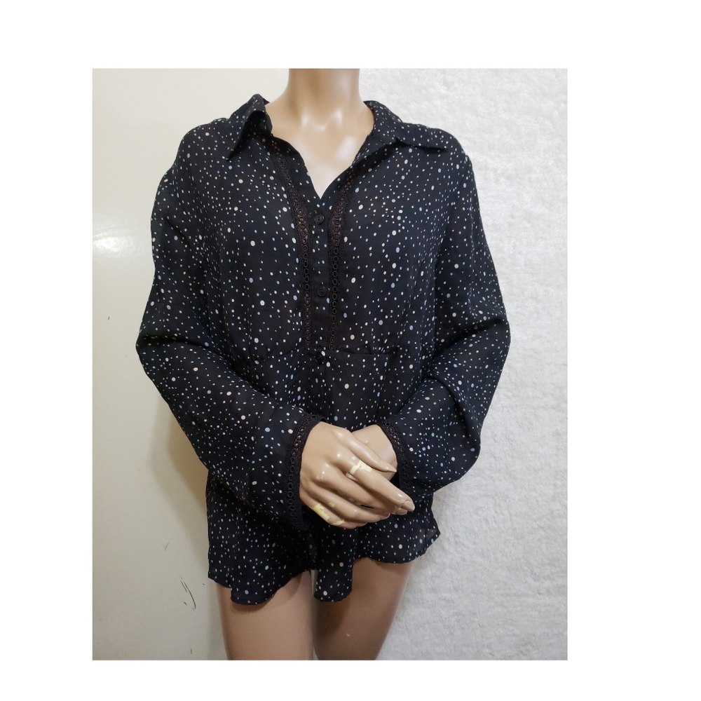 Lane bryant button down shirt
 Polka size 14/16